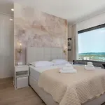 Holiday home Awesome In *