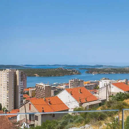 Vikendica 2 Bedroom Stunning In Sibenik