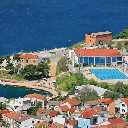 2 Bedroom Amazing In *
