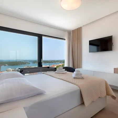 2 Bedroom Amazing In Sibenik