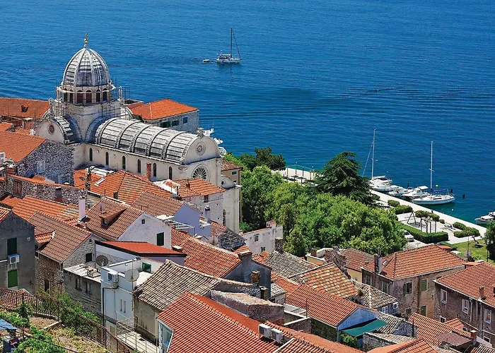 2 Bedroom Stunning In